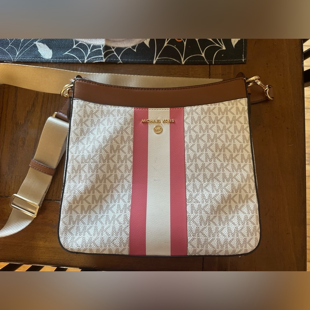 Michael Kors Crossbody Bag
